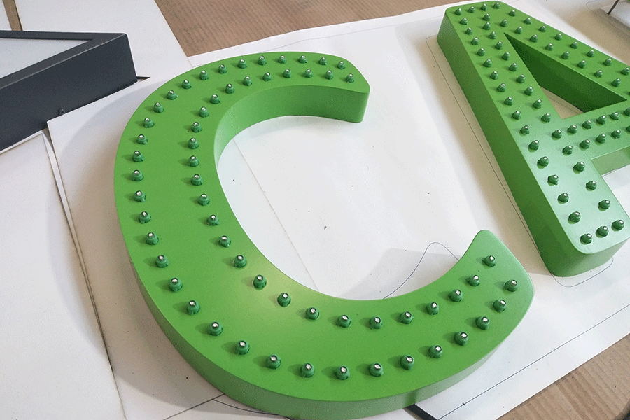 led穿孔字製作過程中要注意哪些細節？